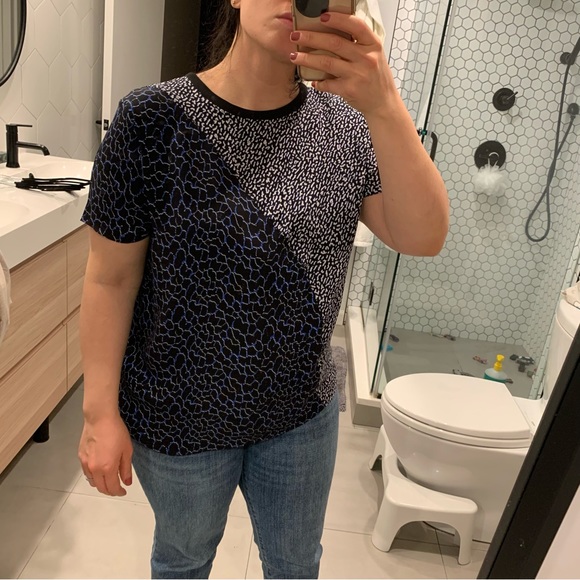 Proenza Schouler Silk Short Sleeve Printed Top - Size 10 - Picture 9 of 9